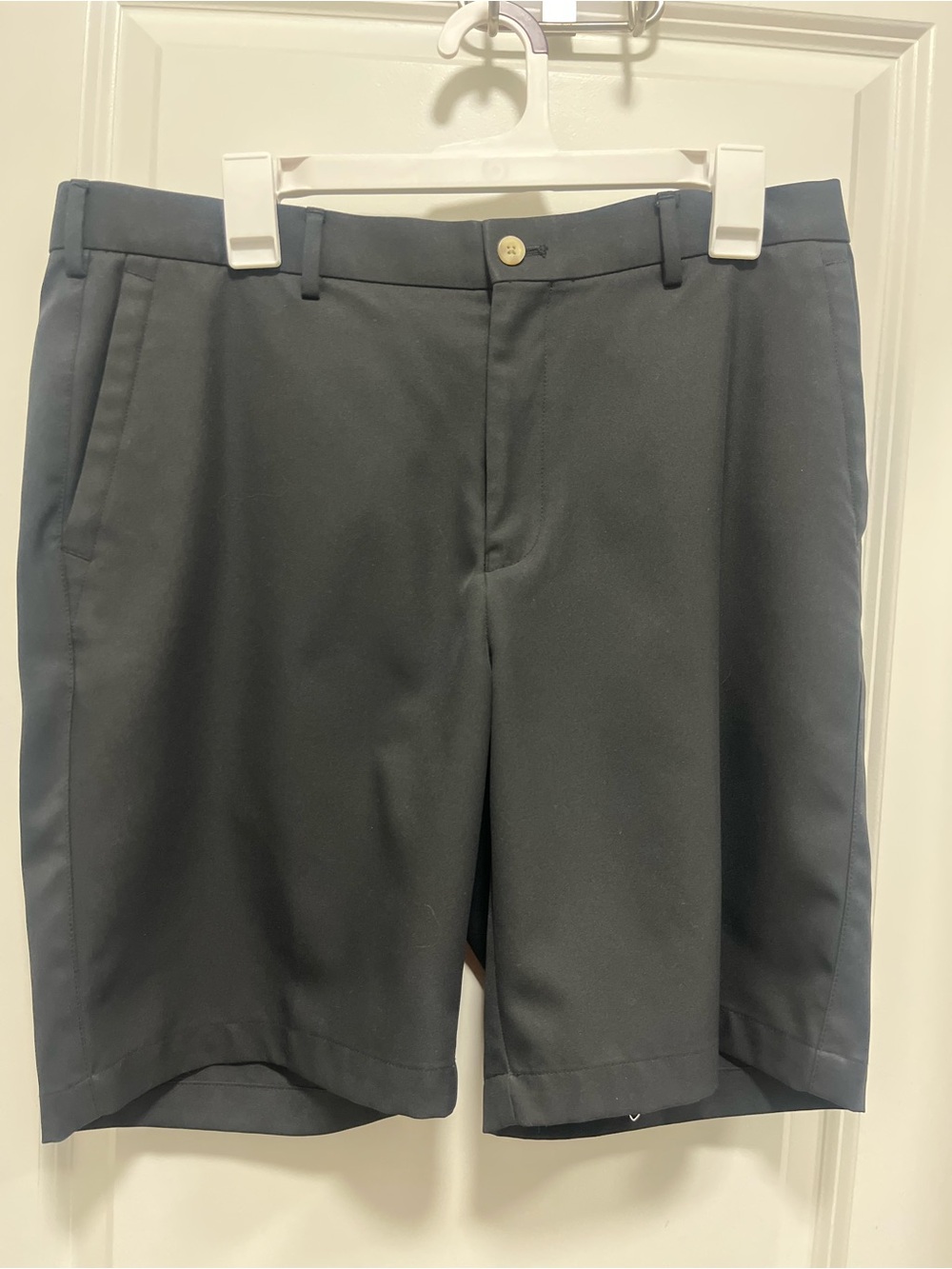 Peter millar K-State collab performance golf shorts, black 34 EUC